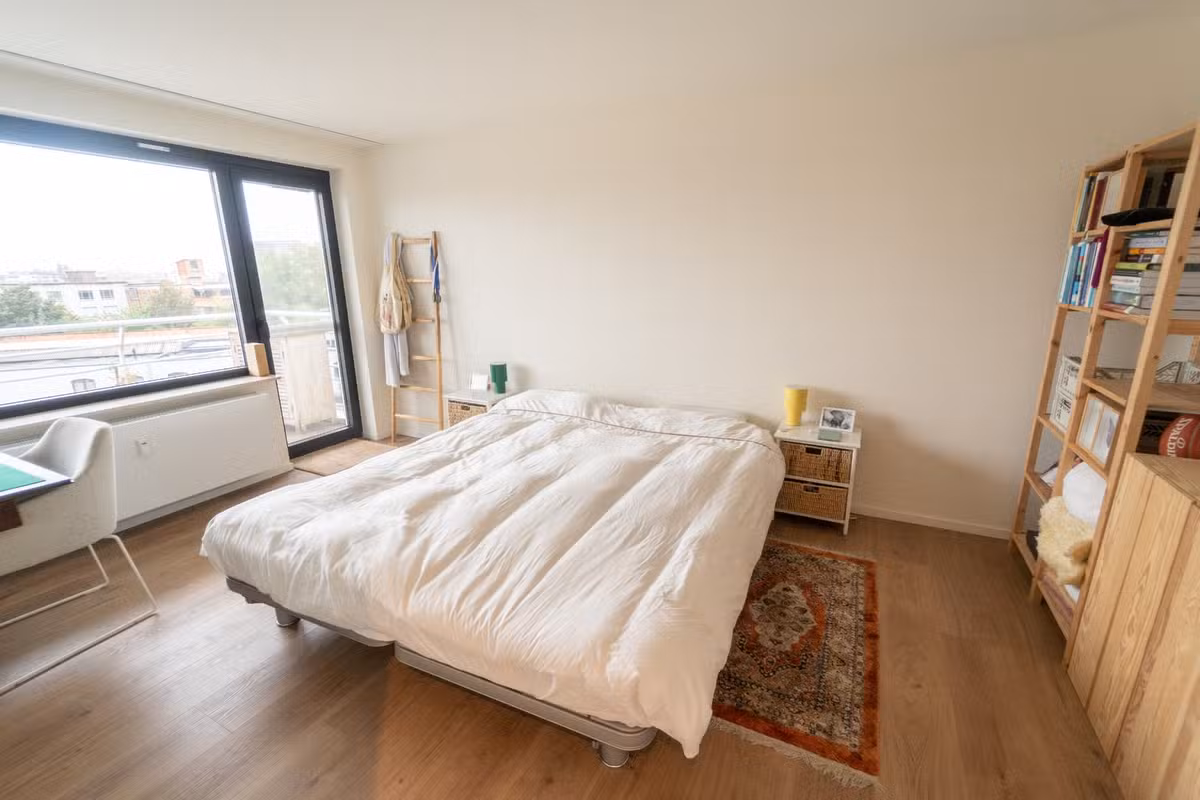 Grand appartement de 3 chambres à coucher près de la Coupure - 12