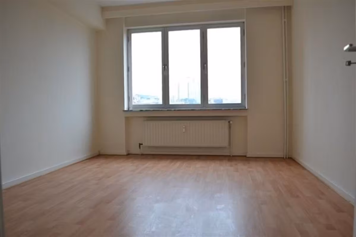 Appartement op de 10de verdieping met zicht op Square Marie Louise - 7