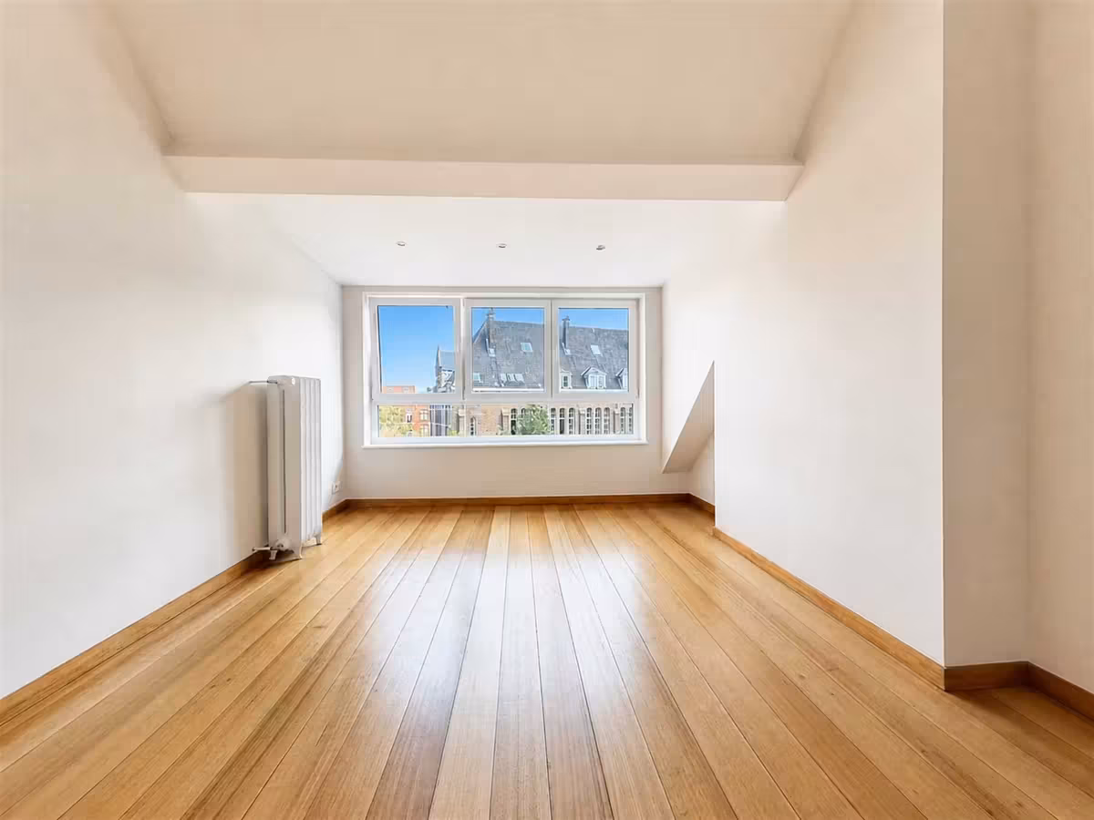 Renovated 2-bedroom duplex in La Chasse - 11