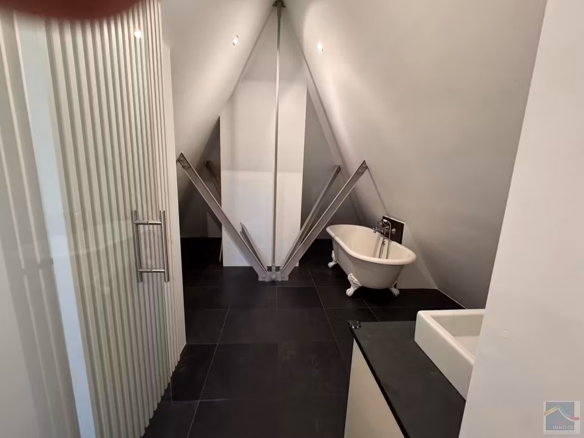 Modern loft of 120 sqm with 2 bedrooms - 24