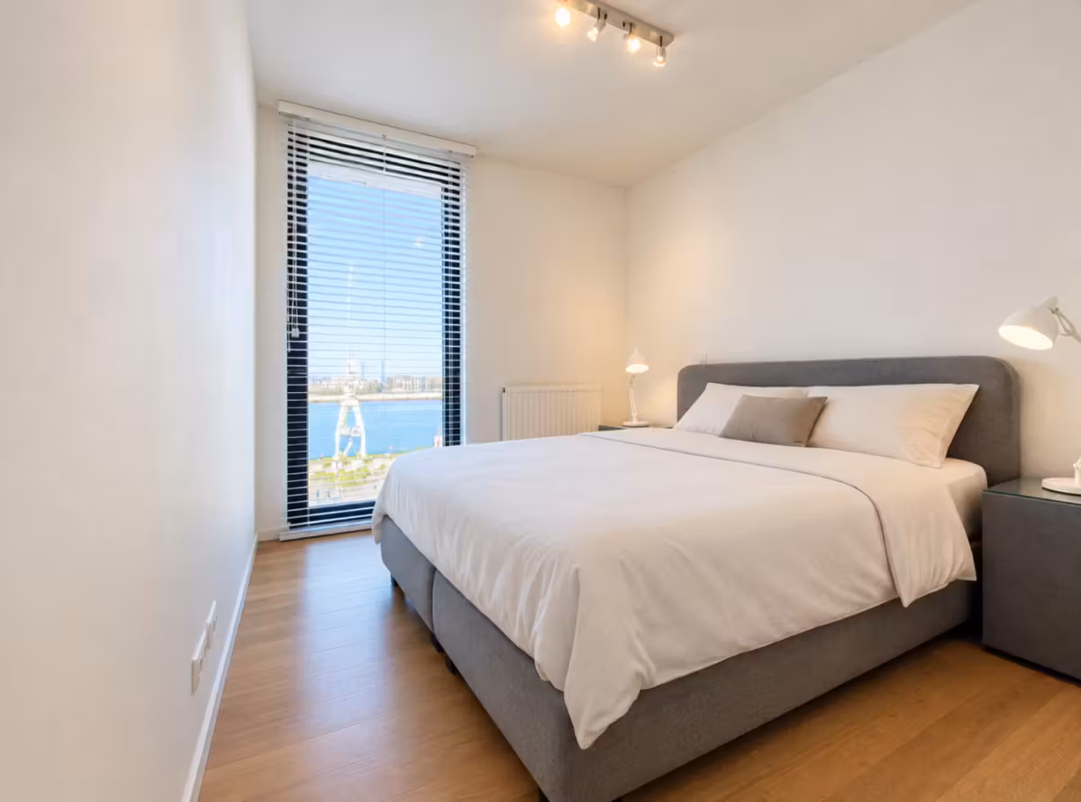 Apartment with Scheldt views on Het Eilandje - 4