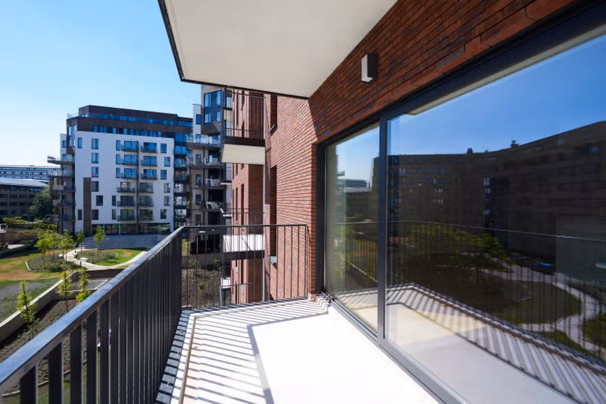 Appartement met drie slaapkamers en terras in... - 2