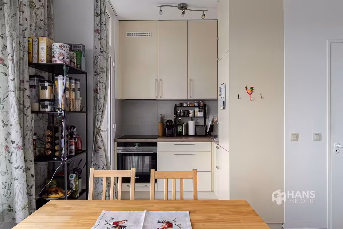 Ready-to-move-in studio with balcony in Antwerp - 10