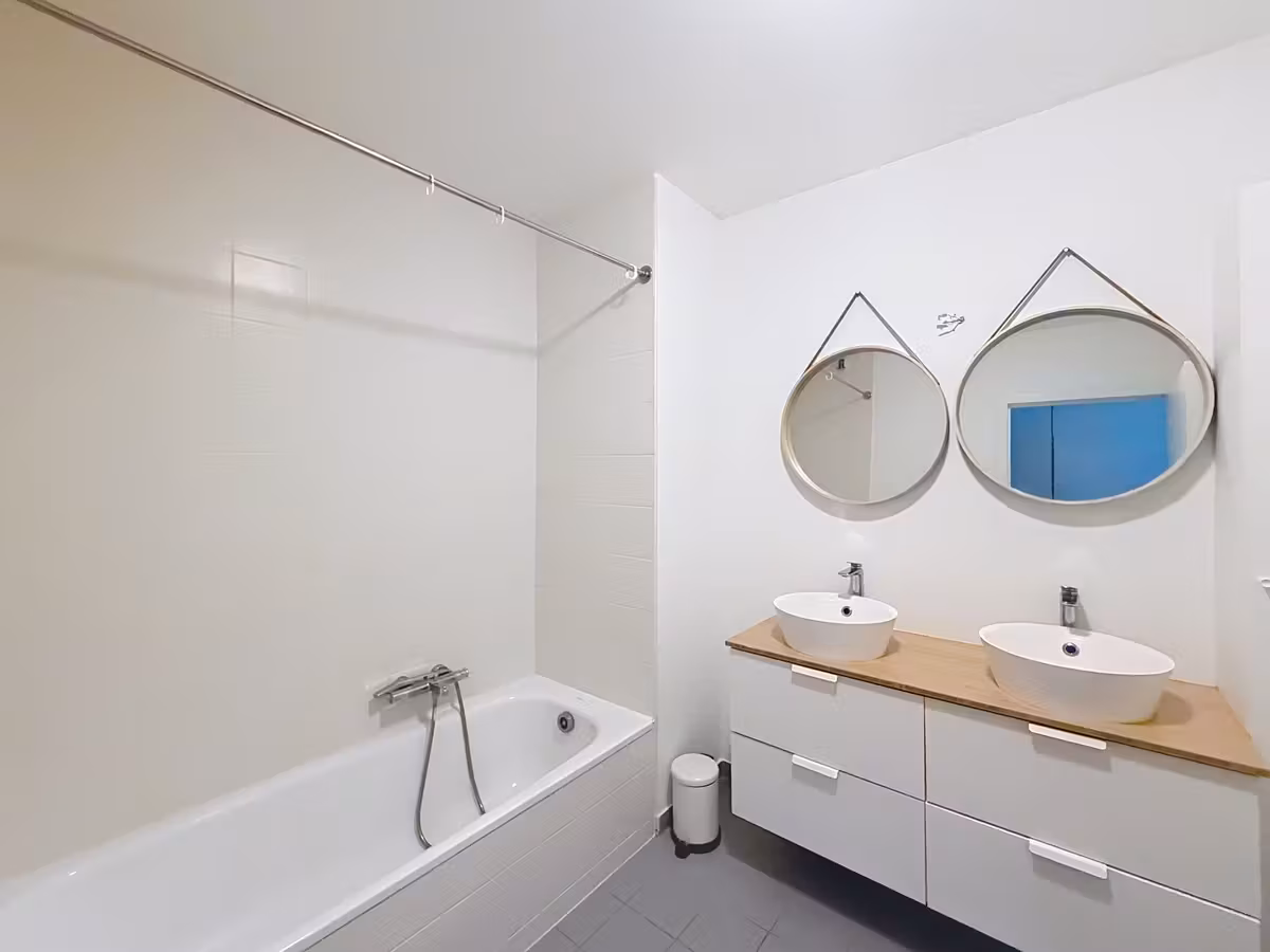 Gerenoveerd appartement met twee slaapkamers en terras - 5