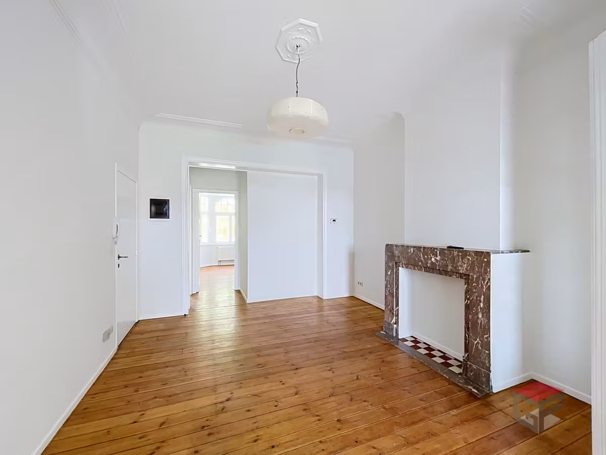 One-bedroom apartment with study and terrace - 1