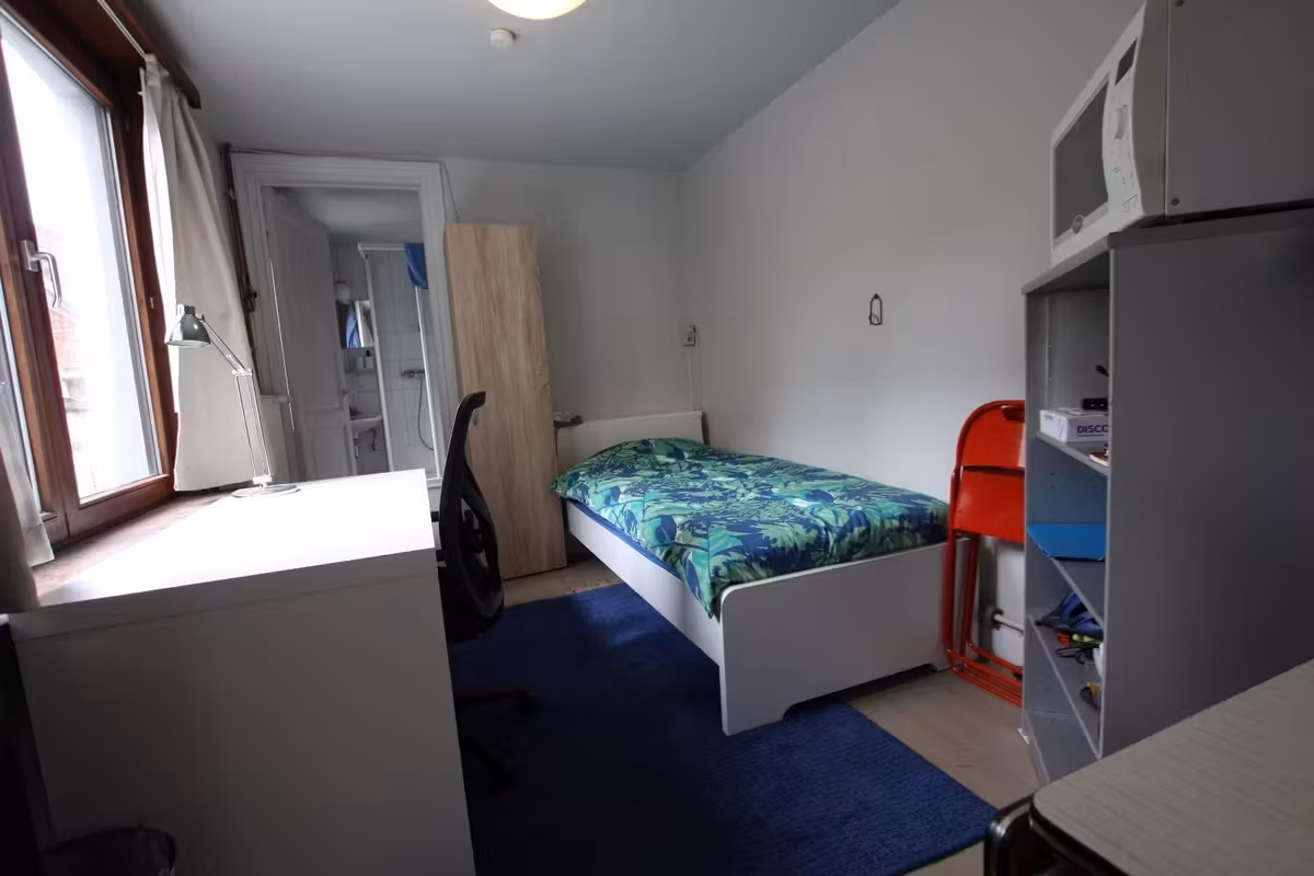 Student studio in a townhouse in Ghent - 3
