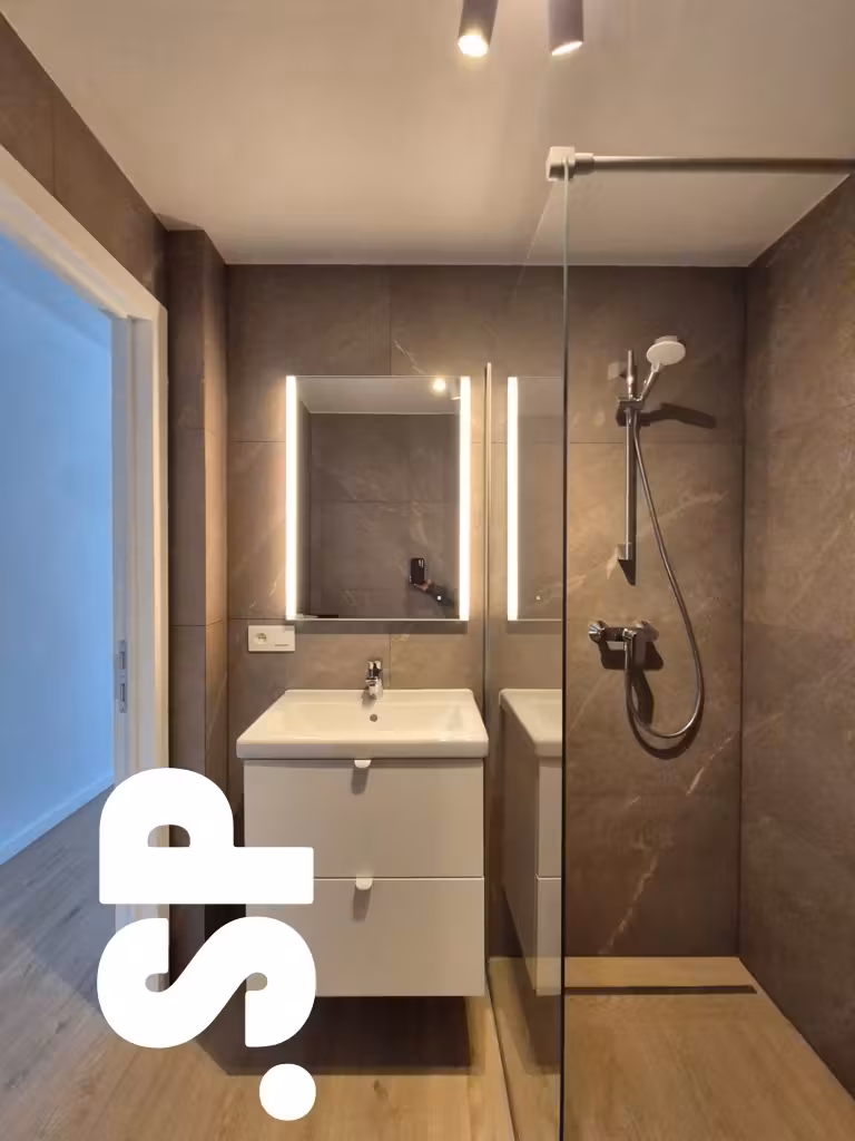 Renovated studio on Nationalestraat - 9