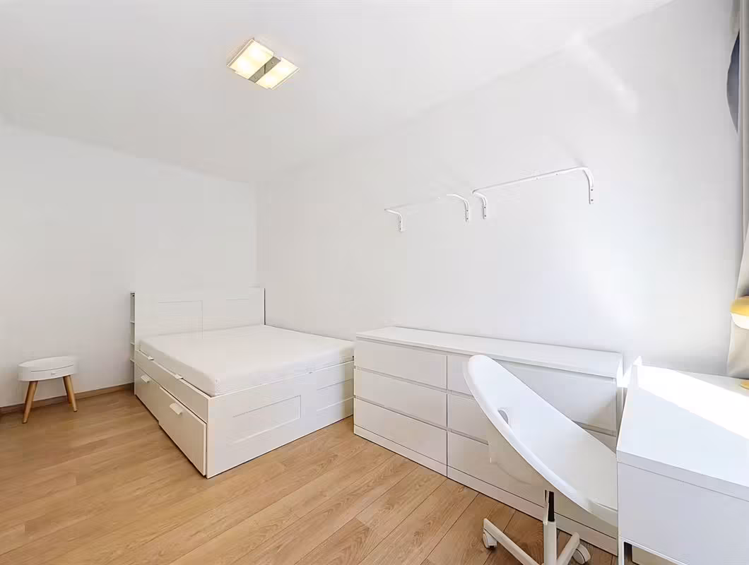 Bright apartment with 3 bedrooms and terrace - 12