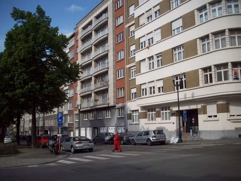 Josaphat Park! Very nice unfurnished 2 bedroom apartment for rent - 11