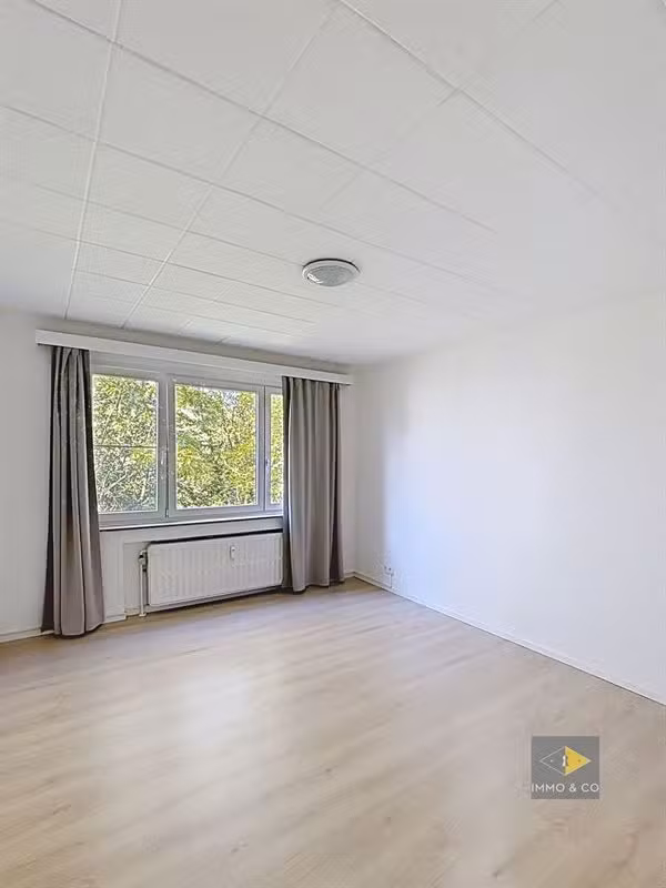 Twee-slaapkamerappartement met balkon in Evere - 8