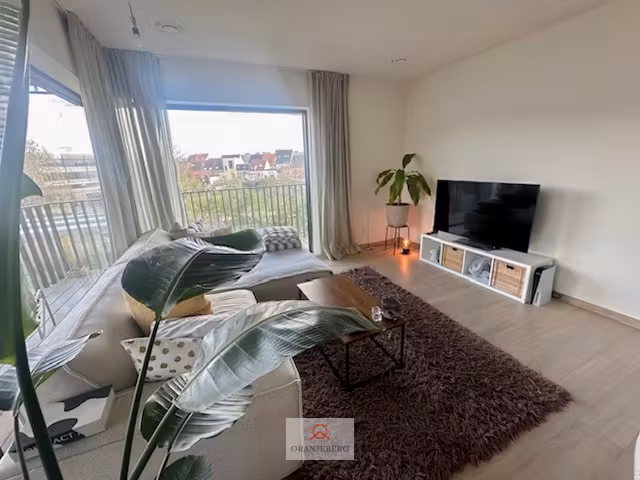 Modern appartement met staanplaats in groene parktuin - 15