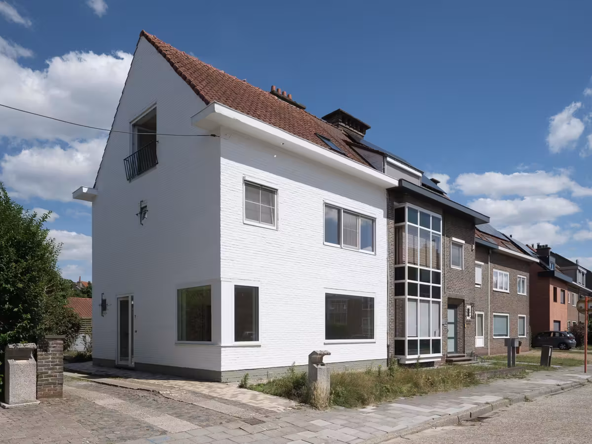 Ruime halfopen bebouwing met tuin - 2