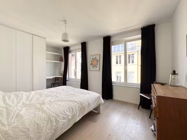 Furnished apartment with terrace near the European Quarter - 14