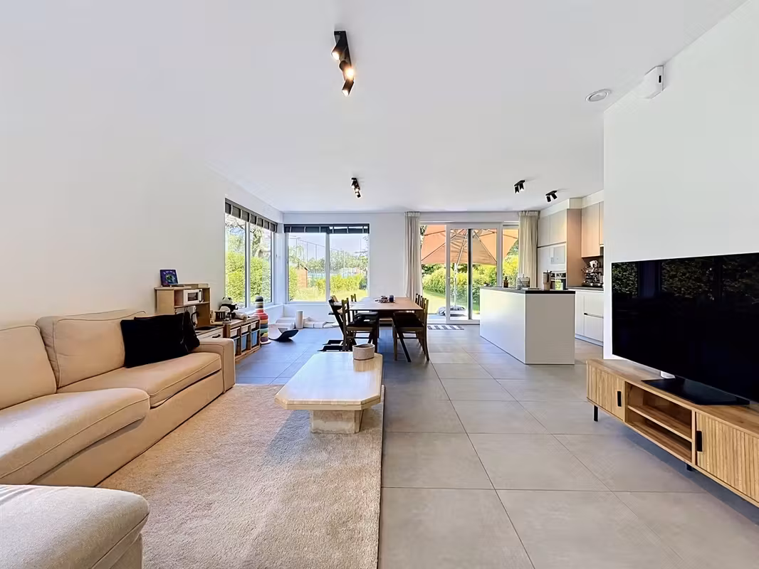 Energiezuinige en moderne woning met tuin te Sint-Denijs-Westrem - 2
