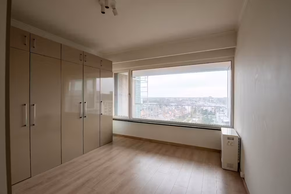 Lichtrijk 2-slaapkamerappartement met uitzicht op Antwerpen - 9
