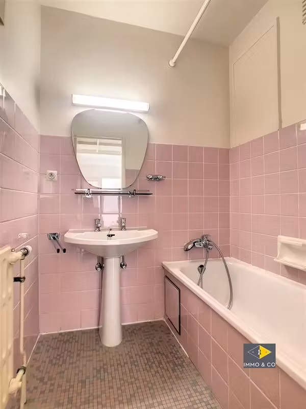 One-bedroom apartment in Auderghem with terrace - 4