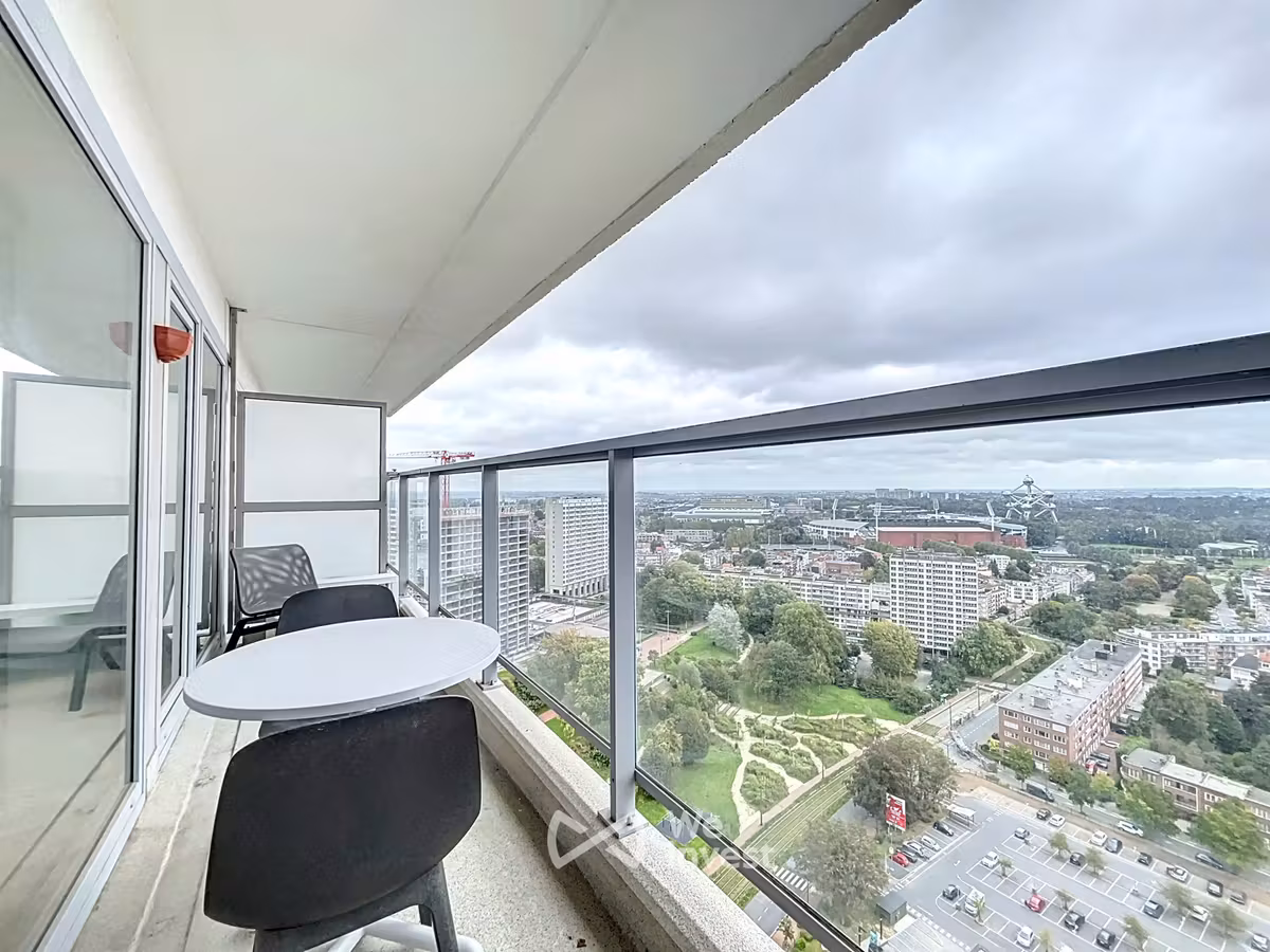 Furnished studio with balcony in Jette - 2