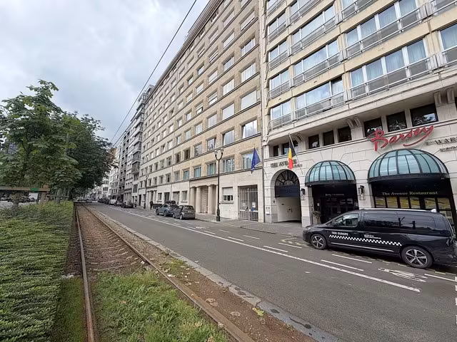 Bel appartement entièrement rénové Avenue Louise - 8