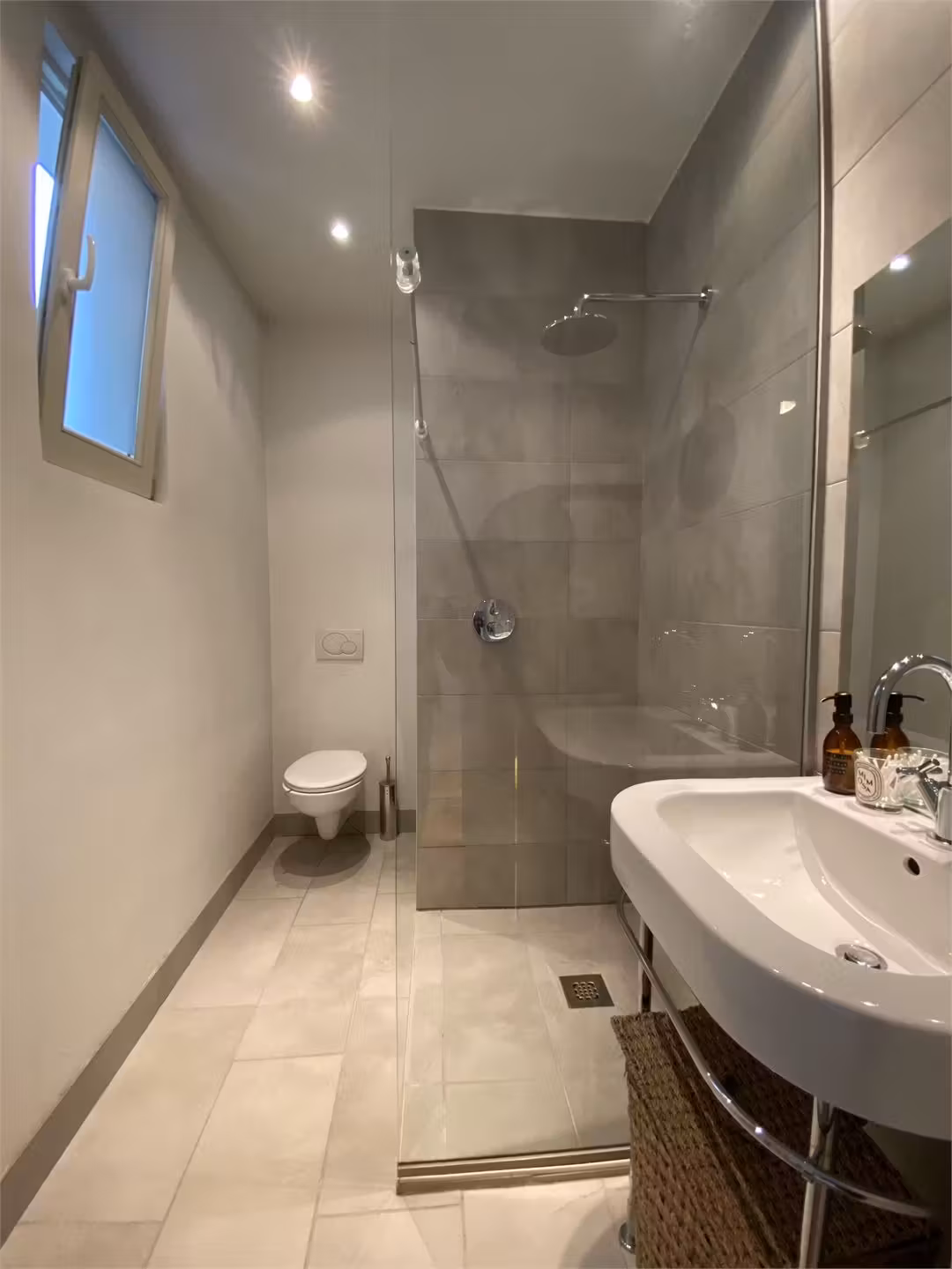 Appartement de 2 chambres à coucher avec terrasse - 5