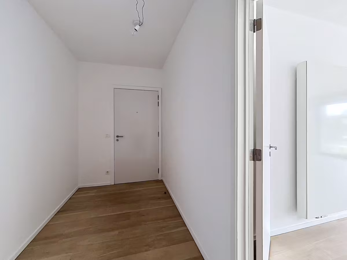 Mooi 2 slaapkamer appartement + parking - 11