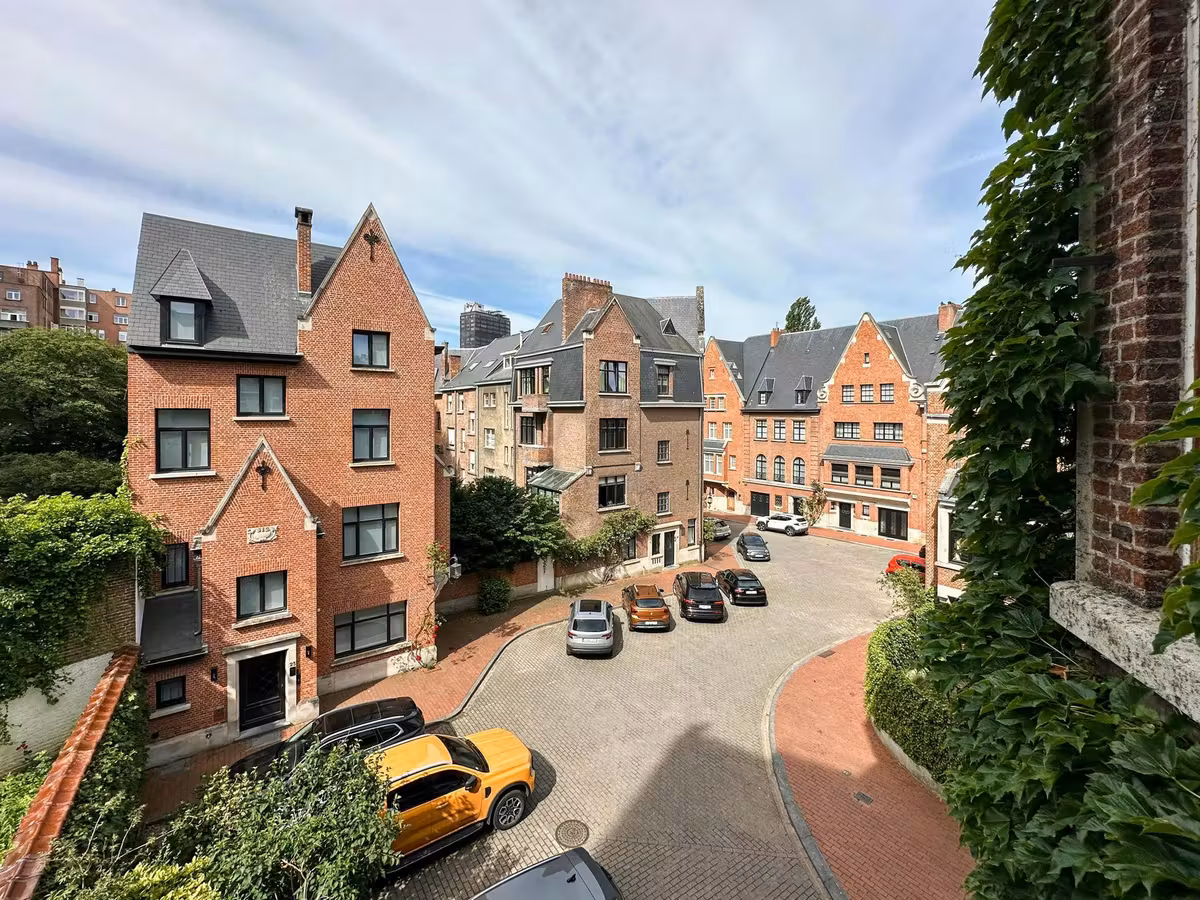 Two-bedroom apartment in Ixelles - 5