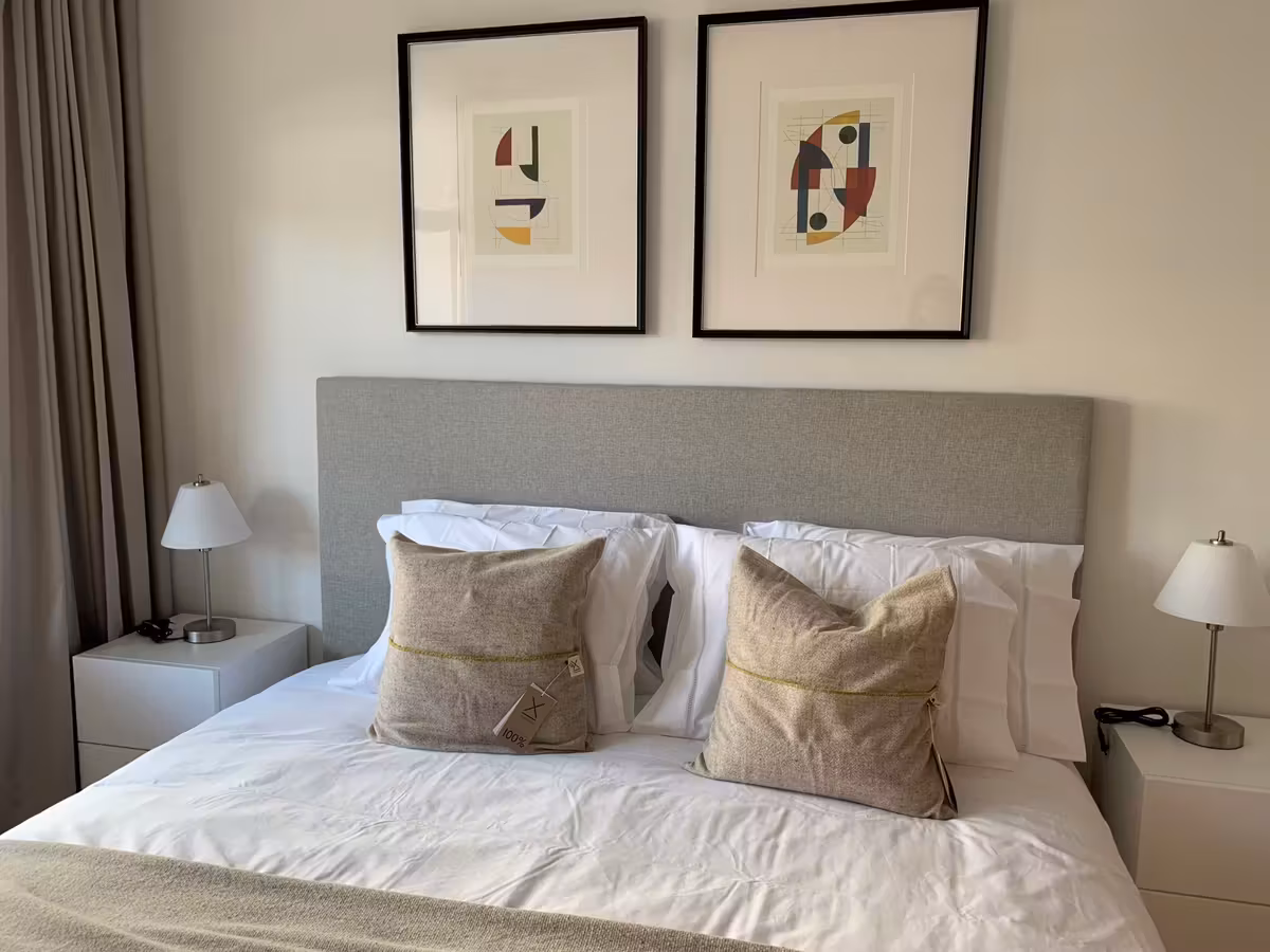 Furnished 2-bedroom apartment with terrace - 9