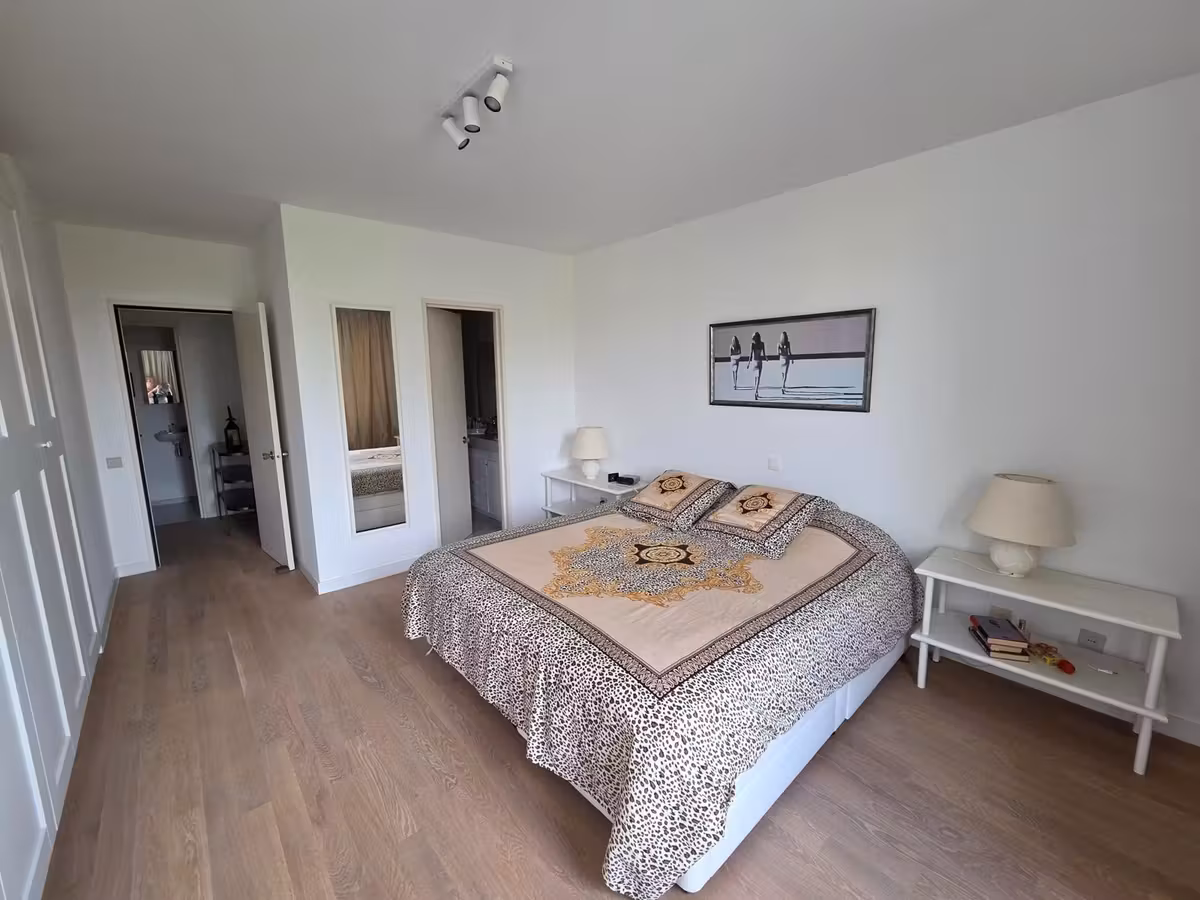 HEEL MOOI GERENOVEERD APPARTEMENT MET PRACHTIG TERRAS - 11