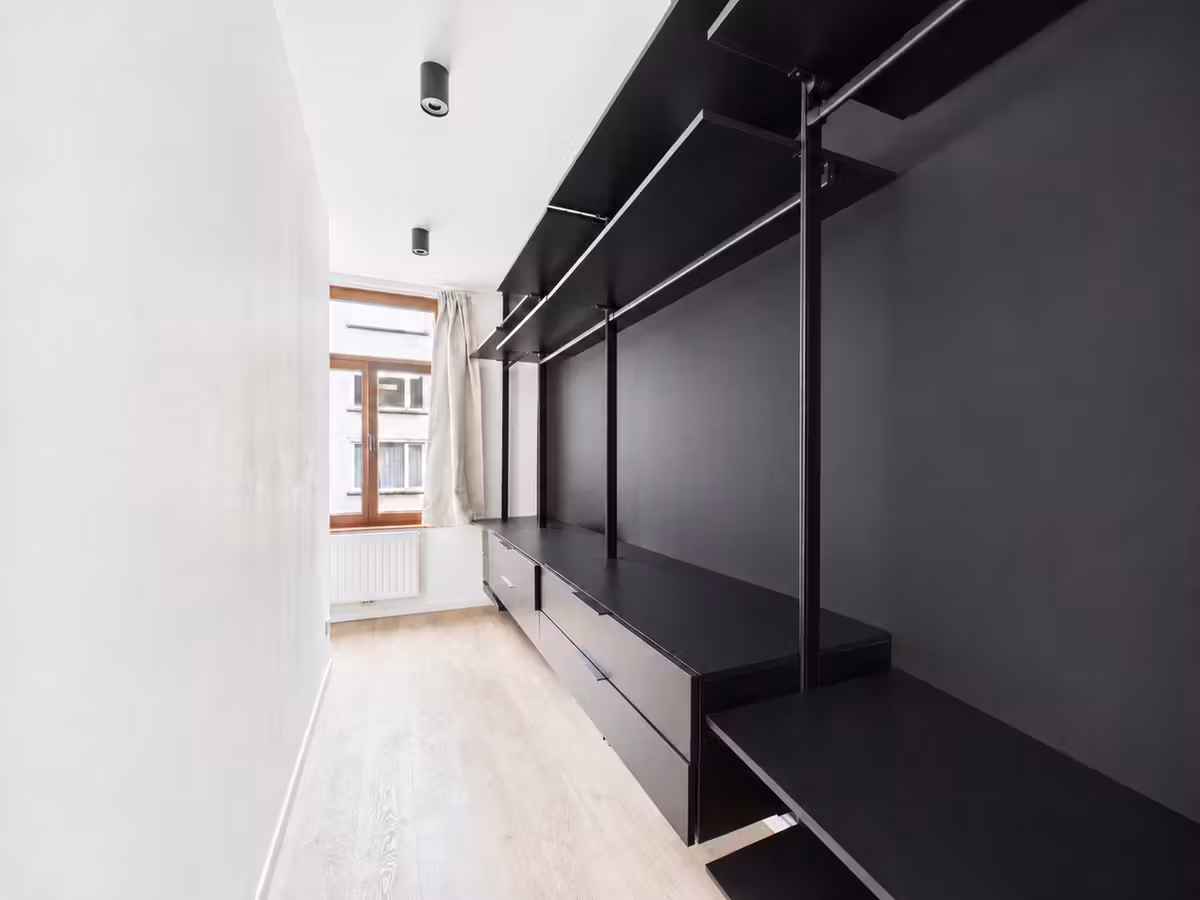 Three-bedroom triplex with balcony in Saint-Gilles - 5