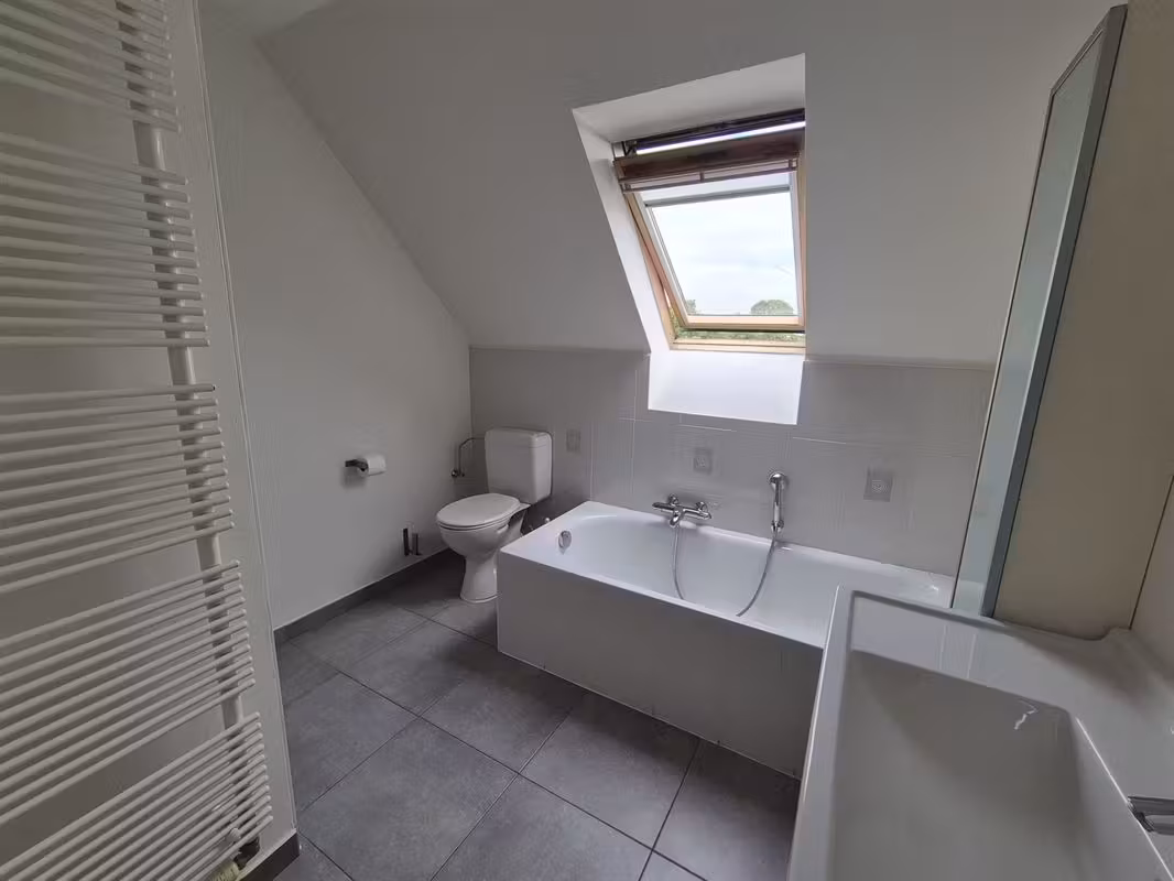 Ruim duplex appartement met zonnig terras in Oostakker - 13