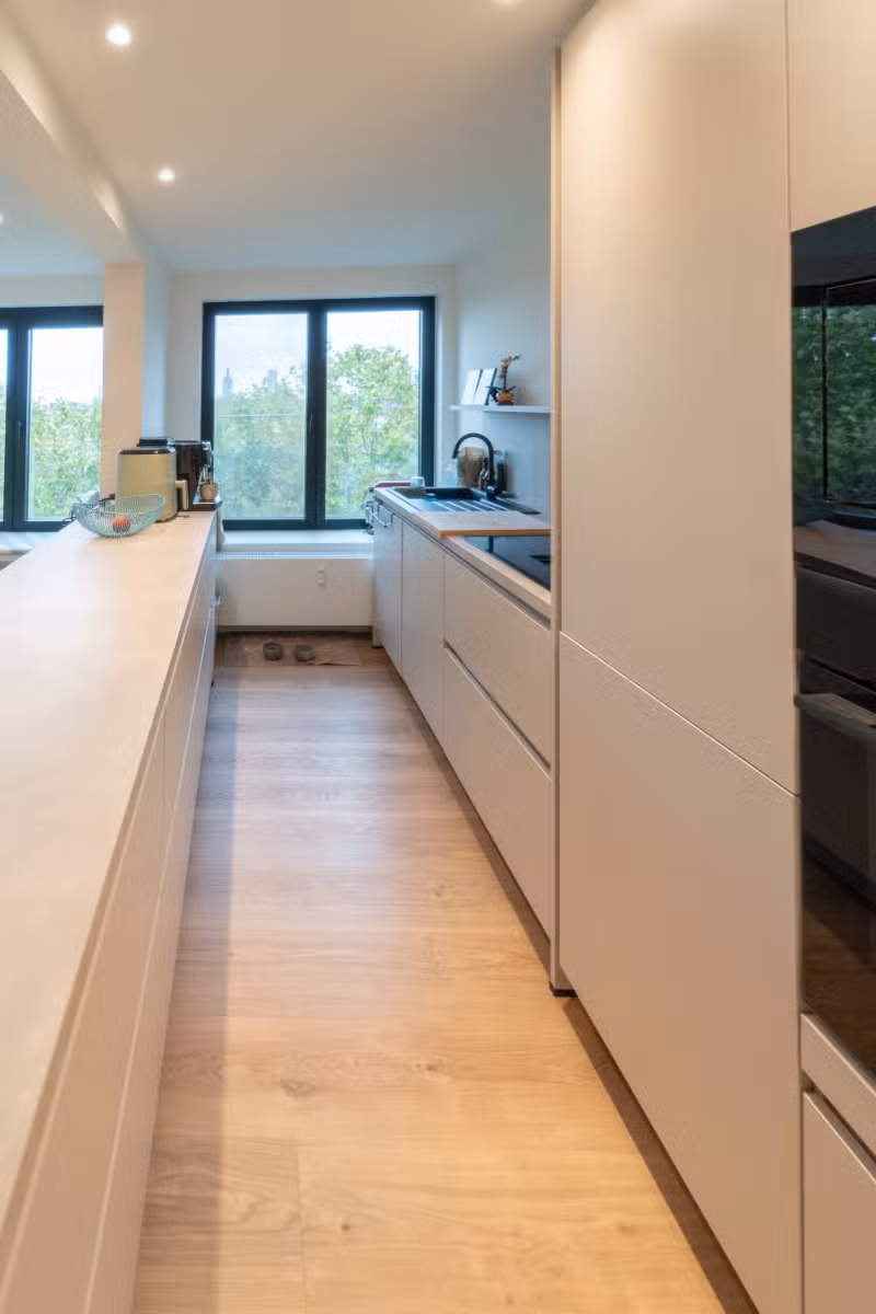 Grand appartement de 3 chambres à coucher près de la Coupure - 10