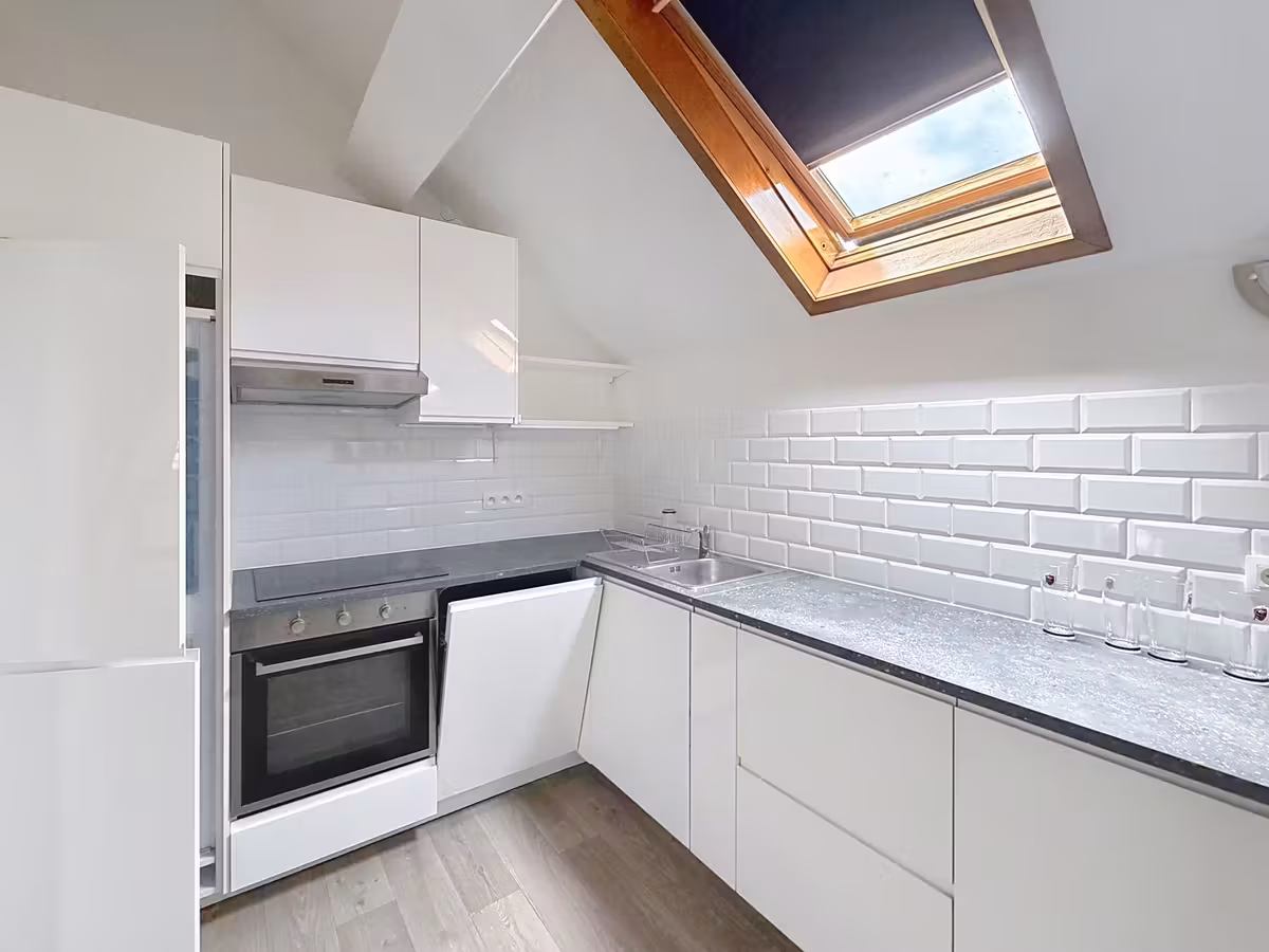 Three-bedroom duplex with home office - 2
