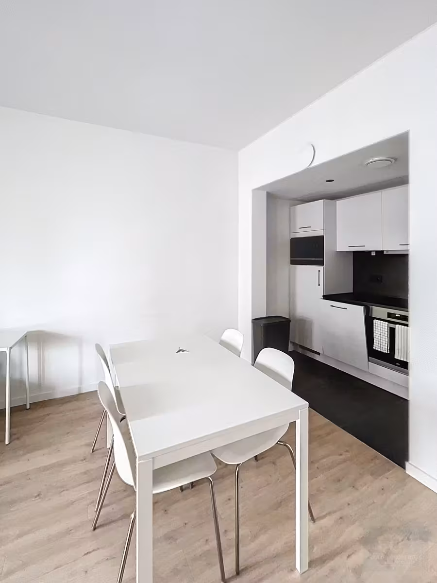 Gemeubileerd appartement met terras in Brussel - 8
