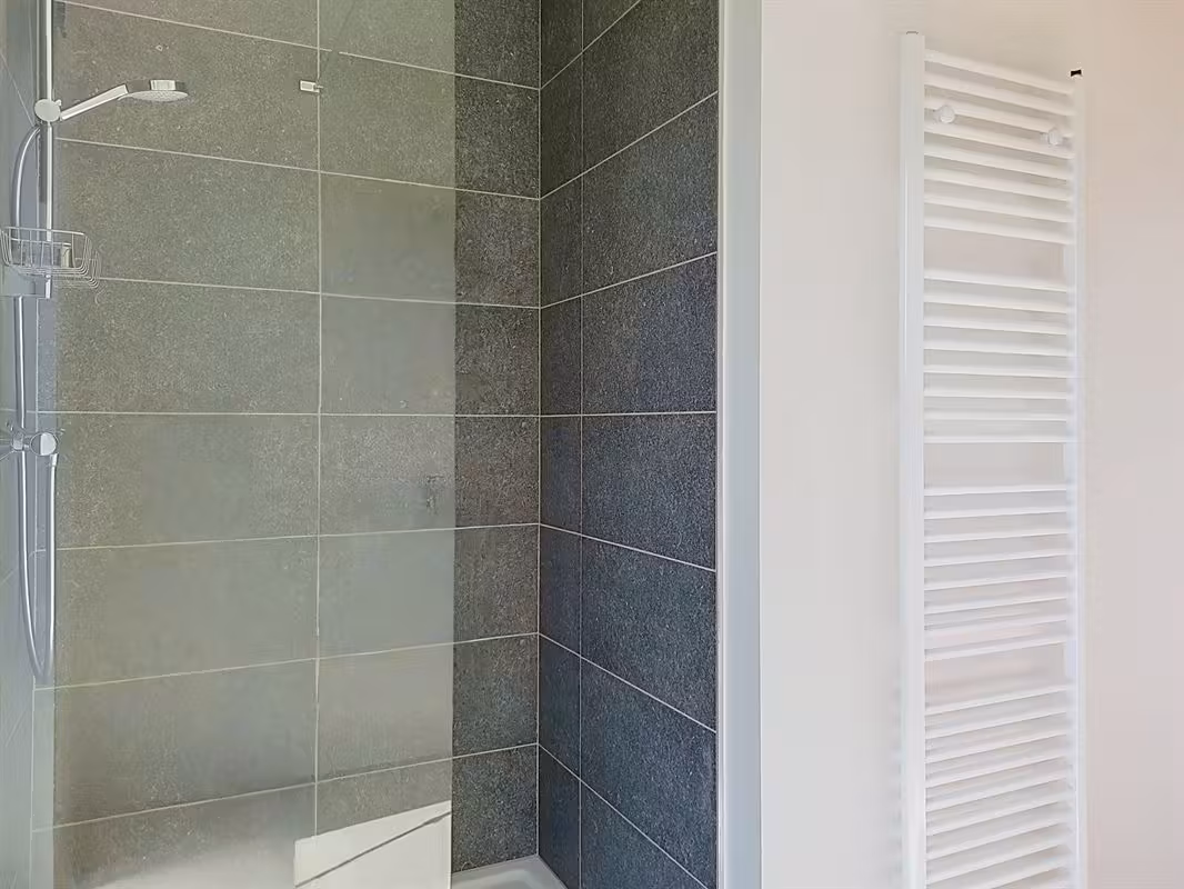 Villa de luxe neuve avec grand jardin - 20