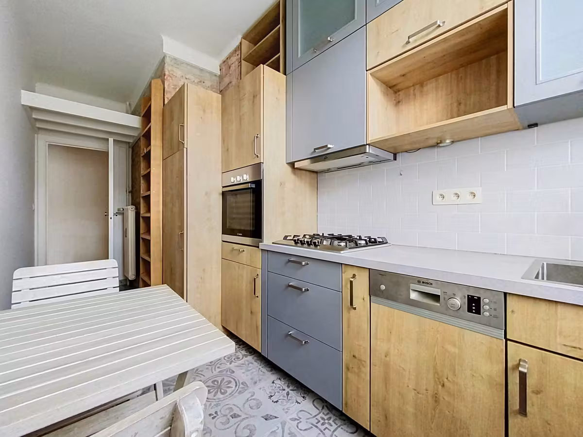 Furnished one-bedroom apartment in Ixelles - 9