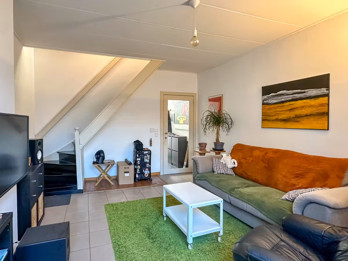 Rijhuisje met 3 slaapkamers en mezzanine in Gent - 1