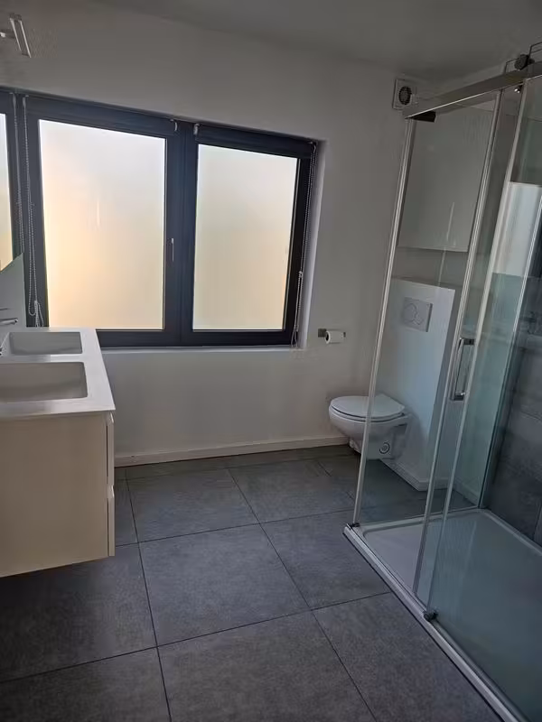 Gerenoveerde halfopen woning met 3 slaapkamers - 5