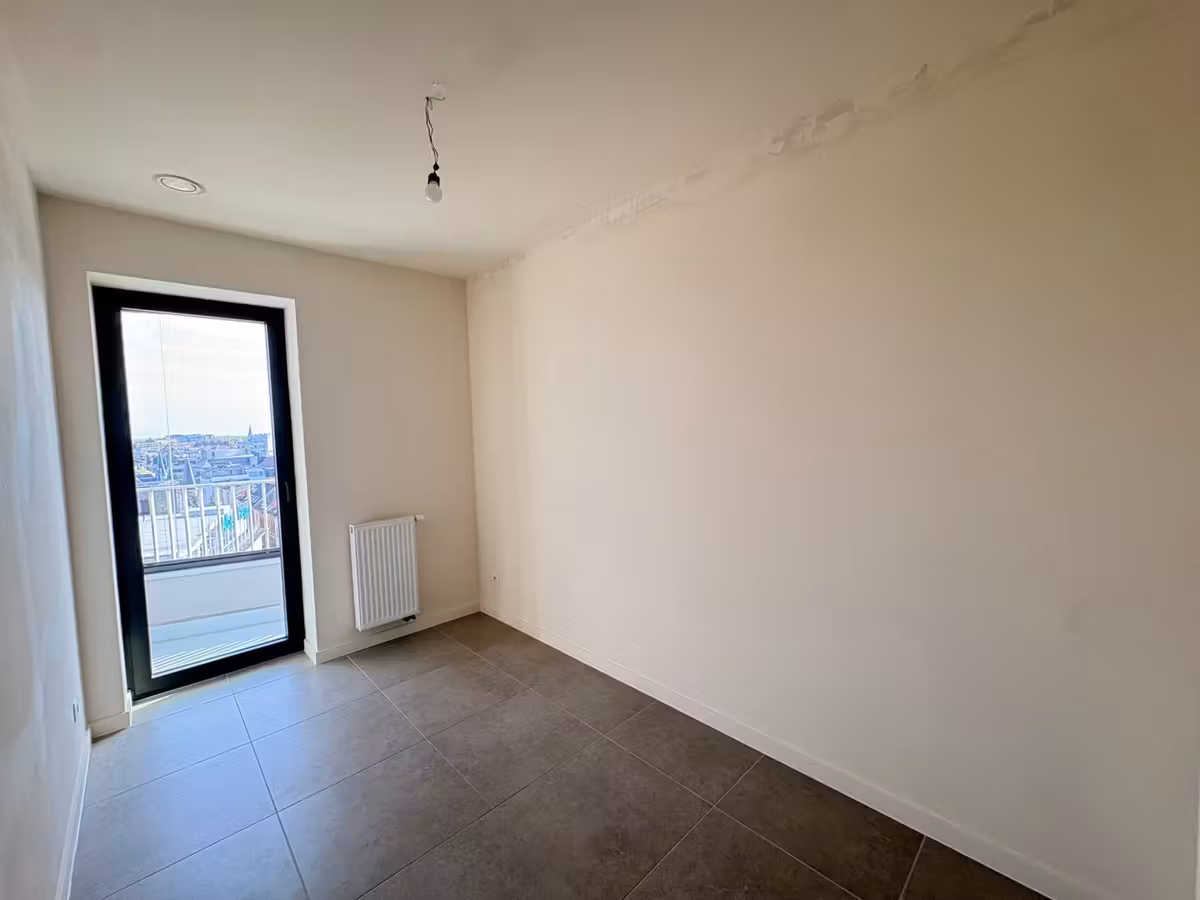 Appartement avec une chambre, bureau et terrasse - 11