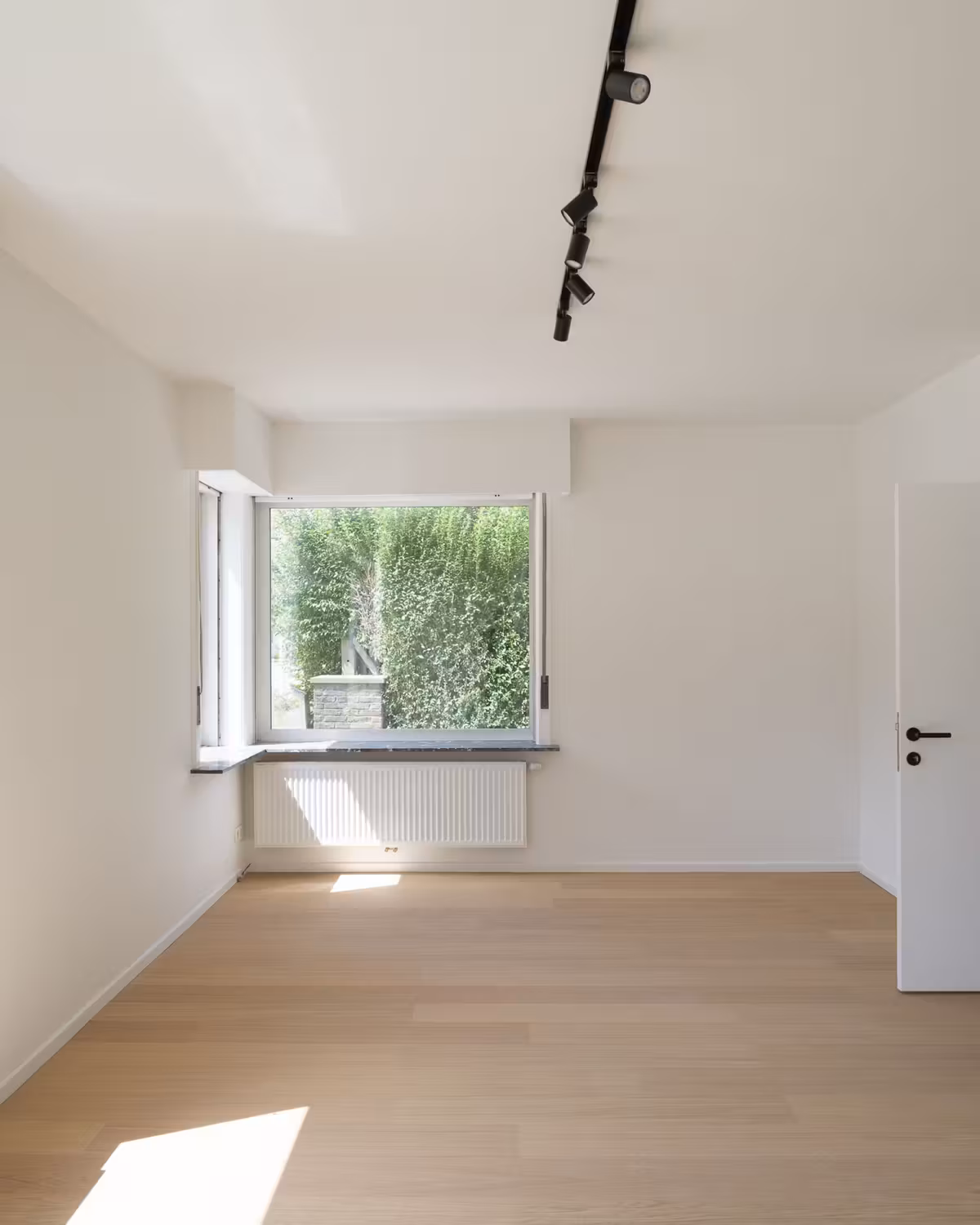 Ruime halfopen bebouwing met tuin - 9