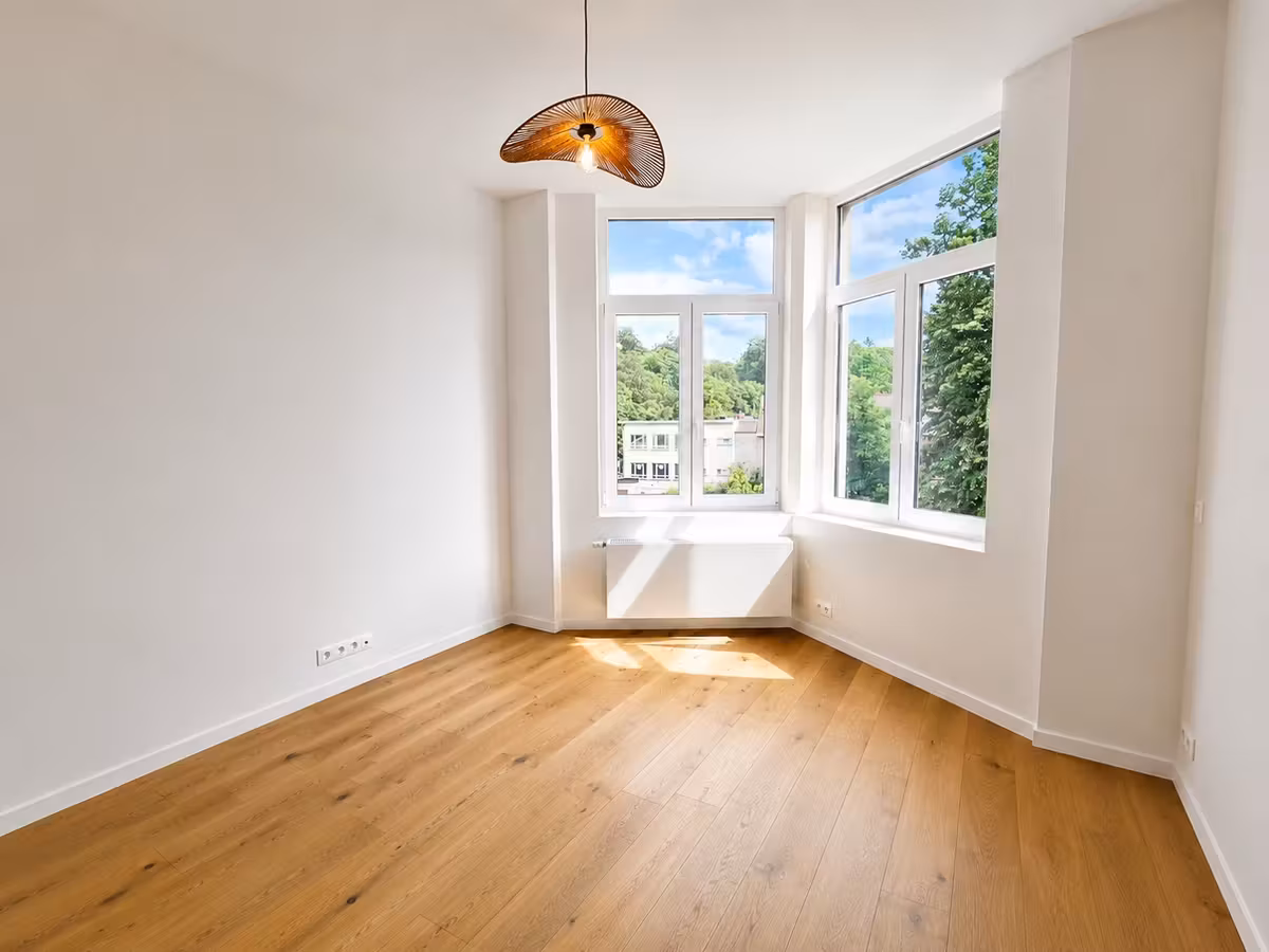 Gerenoveerd appartement met terras in Ukkel - 12