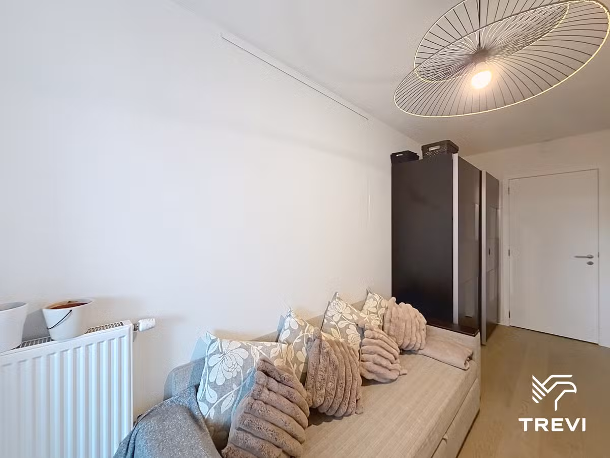 Lichtrijk appartement met twee slaapkamers en terras - 12