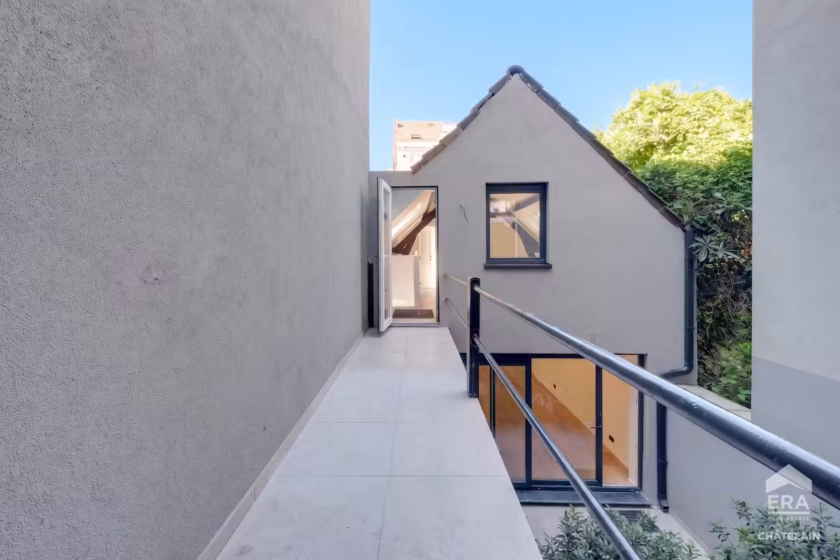 Rear duplex of ±100 m², fully renovated - 9