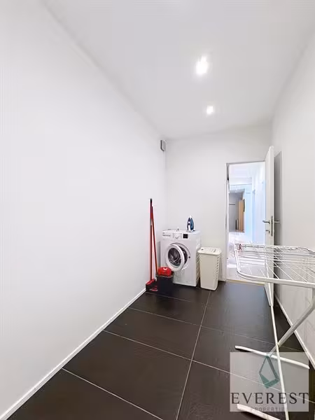 Place Flagey! Beautiful 2-bedroom furnished apartment - 16
