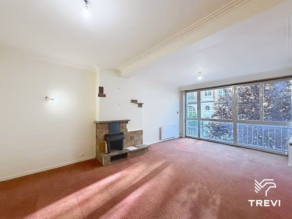 Appartement met één slaapkamer en twee balkons - 5