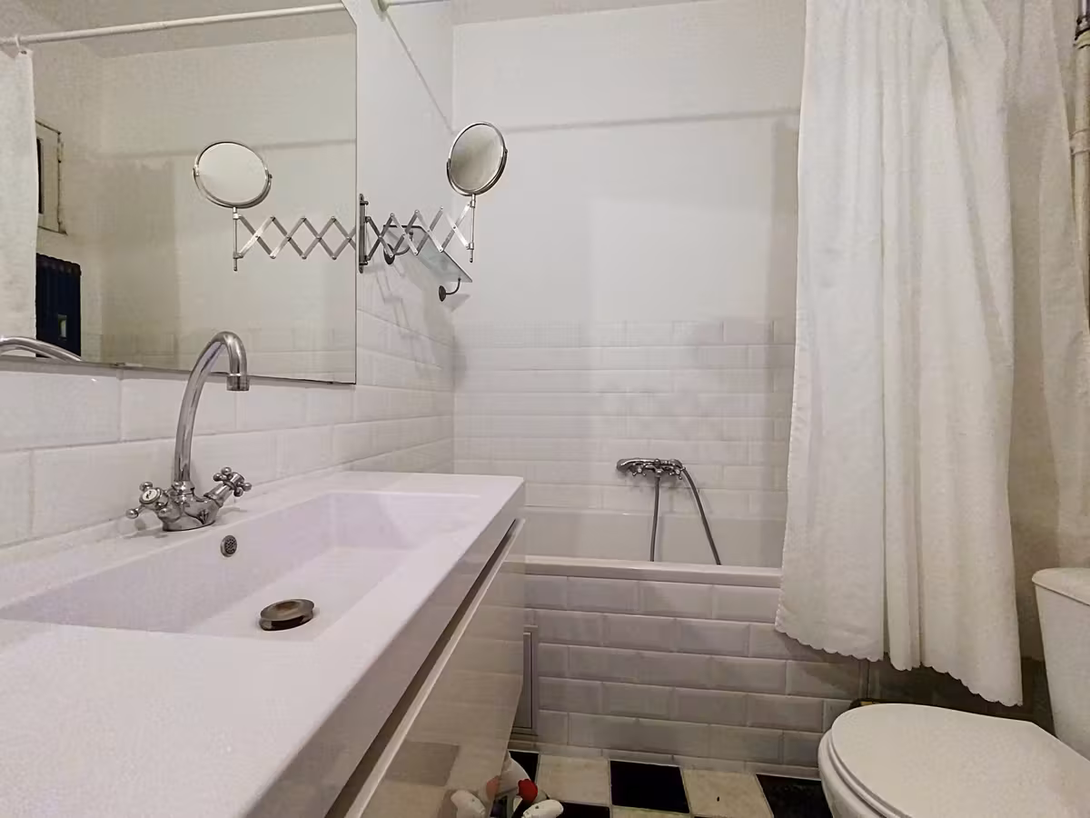 Furnished one-bedroom apartment in Ixelles - 4