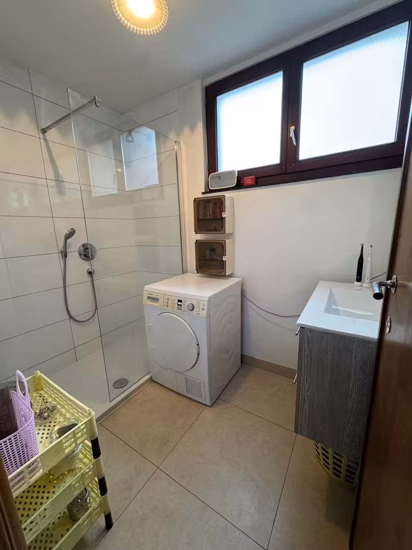 Sunny one-bedroom apartment with great views - 6