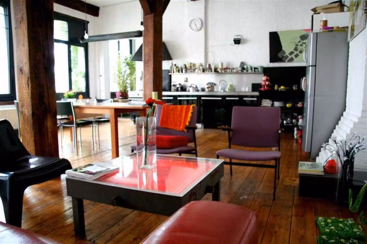 Authentic loft of 168 m² with parking in Nieuwe Zuid - 3