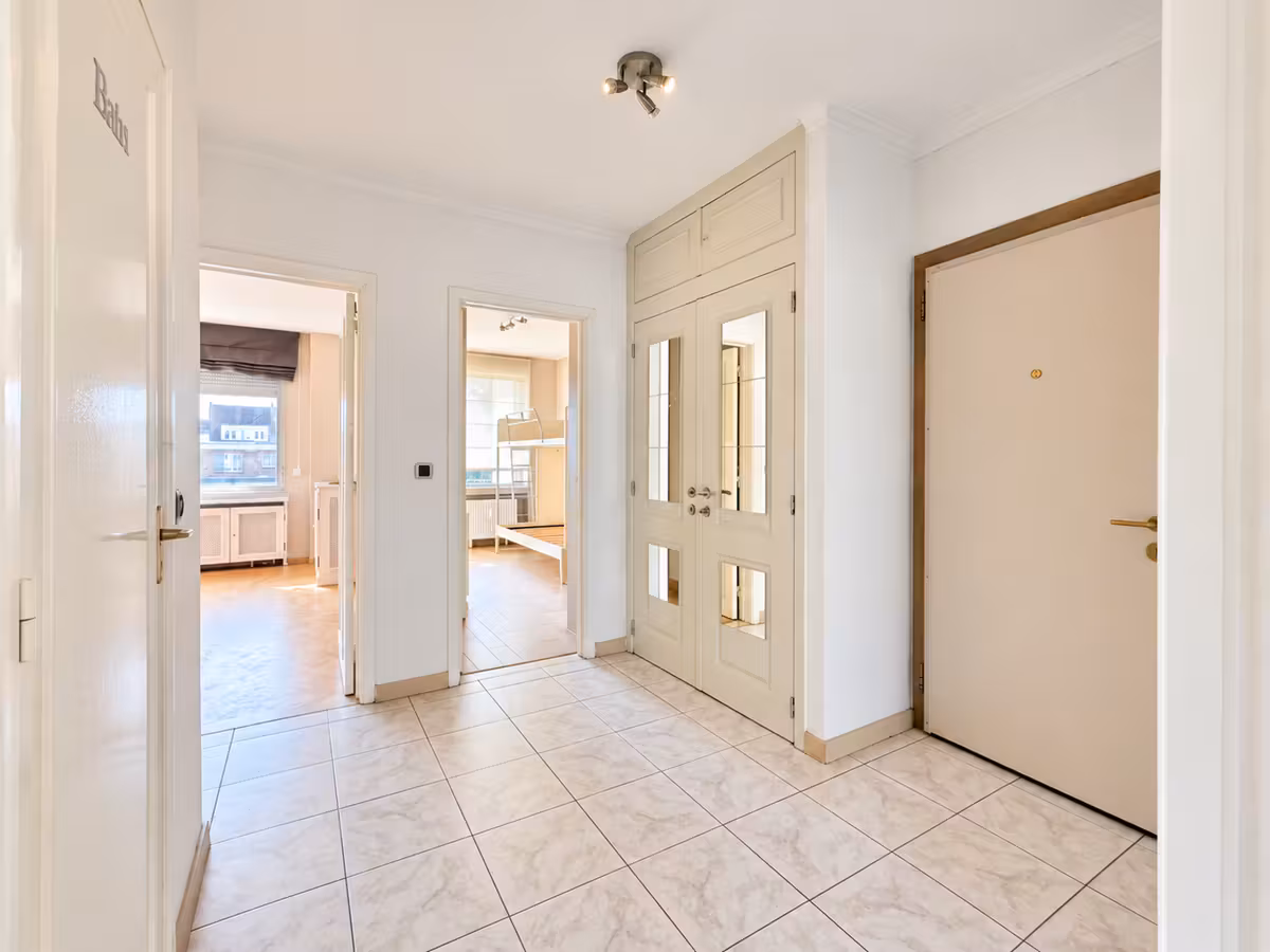 2-bedroom apartment with unobstructed views - 15