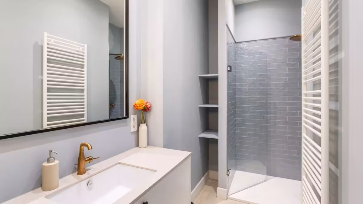 Bemeubeld appartement met 2 slaapkamers aan de... - 5