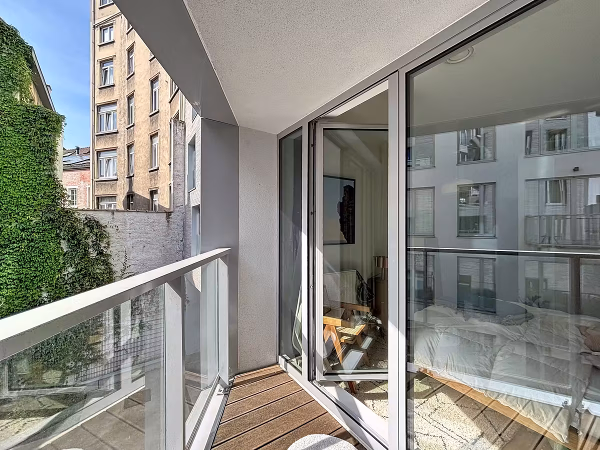 Brussels: Apartment with 3 bedrooms + terrace + parking - 2