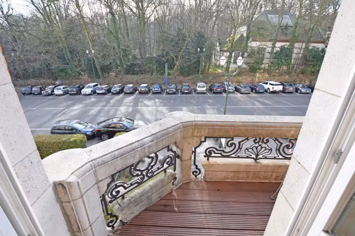 Furnished 114 sqm apartment with terrace - 2
